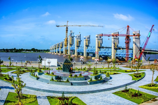 Hệ thống thủy lợi Cái Lớn - Cái Bé giai đoạn 1 có tổng vốn đầu tư hơn 3.300 tỷ đồng được xây dựng trên địa bàn huyện An Biên và Châu Thành (Kiên Giang).