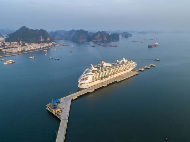 Cảng tàu khách quốc tế Hạ Long