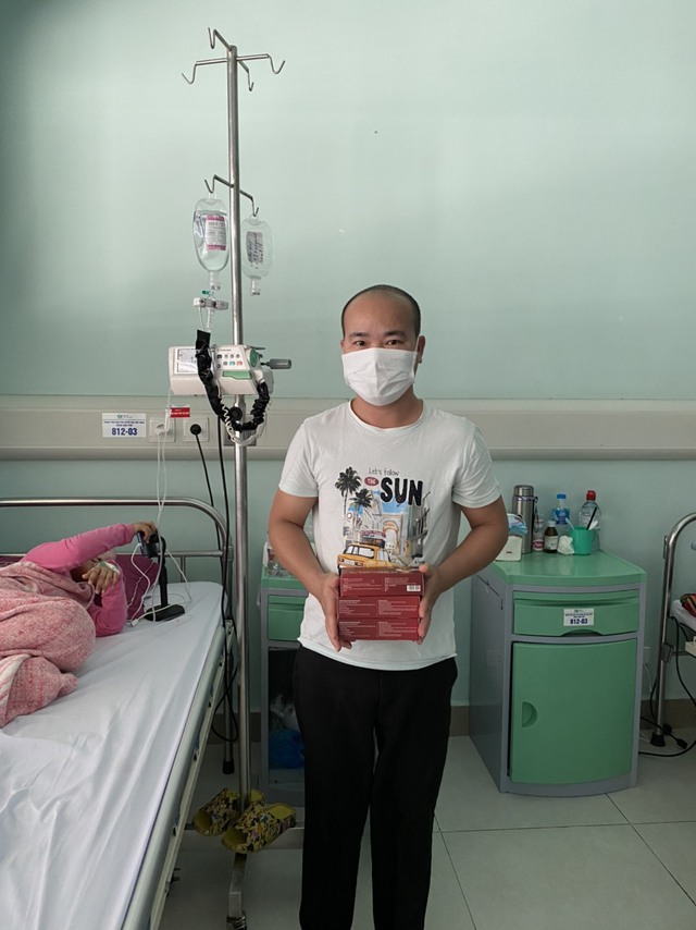 Công ty CP Linh dược Trường Sơn ủng hộ Nano Đông trùng hạ thảo cho Bệnh viện Nhi Trung ương  - Ảnh 4.