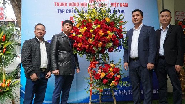 Ra mắt Văn phòng đại diện Tạp chí Doanh nghiệp và Tiếp thị tại Lào Cai - Ảnh 8.