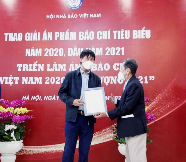 Phóng viên Tạp chí Doanh nghiệp& Tiếp thị đạt giải trong cuộc thi ảnh báo chí &quot;Việt Nam 2020 - Ấn tượng 2021&quot;  - Ảnh 4.