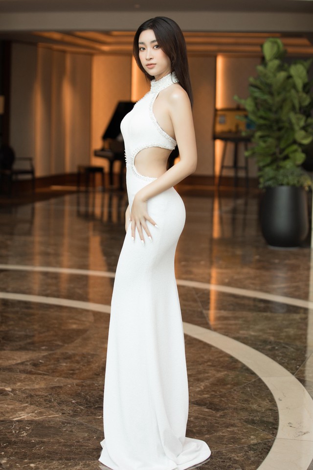 Hoa hậu Đỗ Thị Hà và Hoa hậu Đỗ Mỹ Linh &quot;đọ sắc&quot; tại họp báo khởi động Miss World Vietnam 2021 - Ảnh 3.