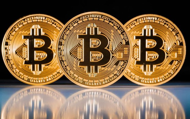 Giá Bitcoin hôm nay 12/4: Tăng phi mã vượt mốc 60.000 USD - Ảnh 1.