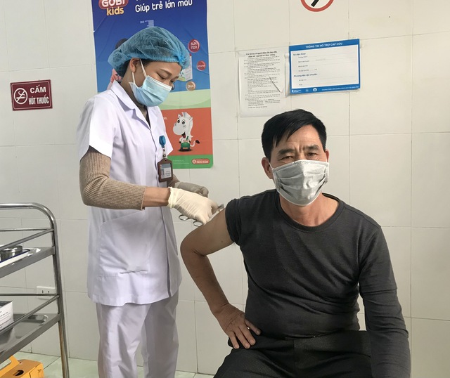 Hơn 58.400 người Việt đã tiêm vắc xin COVID-19 - Ảnh 1.
