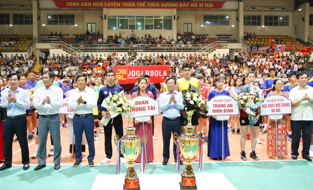 Phú Thọ: Khai mạc giải bóng chuyền vô địch Quốc gia - Cúp Hùng Vương 2021 - Ảnh 1.