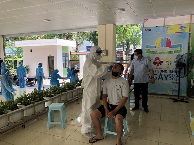 Hà Nội: Siết chặt việc quản lý các khu cách ly tập trung, đặc biệt là khu cách ly F1 - Ảnh 1. Hà Nội: Siết chặt việc quản lý các khu cách ly tập trung, đặc biệt là khu cách ly F1 - Ảnh 1.