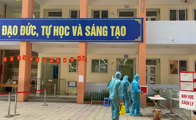 Diễn tập y tế và phòng chống dịch phục vụ bầu cử tại phường Phúc Xá   - Ảnh 4.
