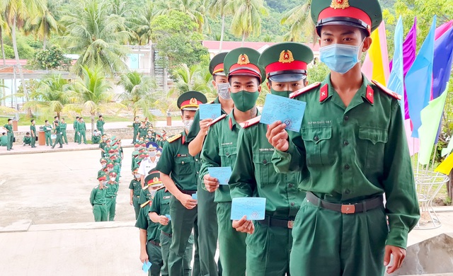 Kiên Giang: Hơn 2.000 cử tri xã đảo Thổ Châu tham gia bỏ phiếu bầu cử  - Ảnh 3.