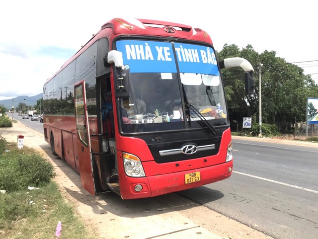 Giám đốc Công an tỉnh Đồng Nai gửi thư khen tập thể phòng CSGT phát hiện kịp thời nhóm đối tượng nhập cảnh trái phép - Ảnh 2.