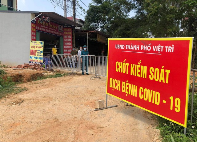 Phú Thọ: Người dân xã Kim Đức  (TP Việt Trì) vui mừng sau 21 ngày cách ly vì Covid 19 được dỡ phong tỏa - Ảnh 1.