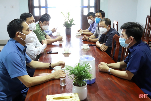 Hà Tĩnh: Bà con giáo dân TP Hà Tĩnh đã chung tay phòng, chống dịch bệnh Covid-19 - Ảnh 1.