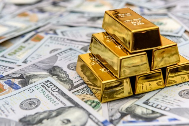 Giá vàng hôm nay 1/7: USD đạt đỉnh hai tháng, vàng tiếp tục giảm sâu - Ảnh 1.
