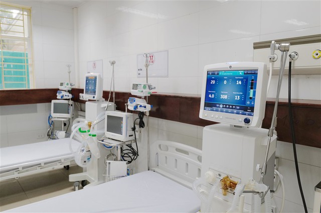 Sun Group tặng trang thiết bị y tế trị giá 70 tỷ đồng cho 4 tỉnh miền Nam - Ảnh 1.