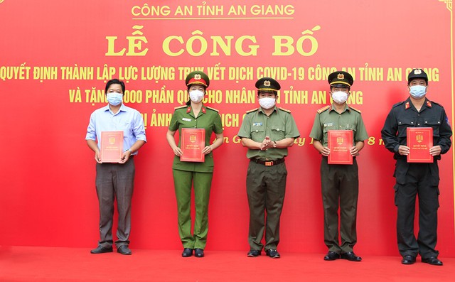 An Giang: Công an tỉnh ra mắt lực lượng truy vết dịch COVID-19 - Ảnh 3.