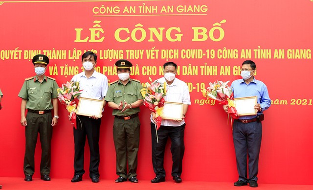 An Giang: Công an tỉnh ra mắt lực lượng truy vết dịch COVID-19 - Ảnh 5.