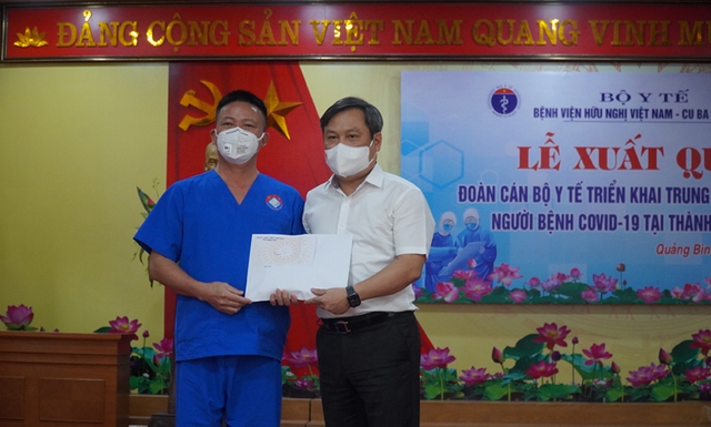 Quảng Bình: Cán bộ y tế vào triển khai TT Hồi sức tích cực người bệnh Covid-19 tại Tp Hồ Chí Minh - Ảnh 1.