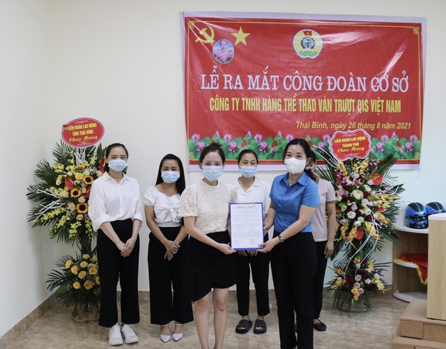 Thái Bình: LĐLĐ Thành phố tổ chức ra mắt công đoàn cơ sở mới - Ảnh 1.