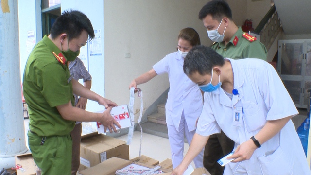 Phú Thọ: Bắt giữ hàng nghìn thiết bị y tế phục vụ phòng chống dịch không rõ nguồn gốc, xuất xử - Ảnh 1.