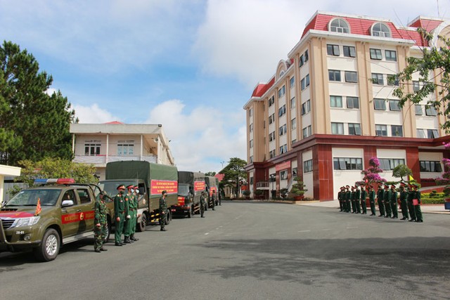 Lâm Đồng: Phát động phong trào thi đua đặc biệt “chống dịch, cứu dân” trong toàn lực lượng vũ trang - Ảnh 1.