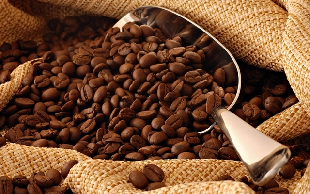 Thị trường nông sản ngày 26/8: Hồ tiêu ổn định, cà phê trong nước sắp cán mốc 40.000 đồng - Ảnh 1.