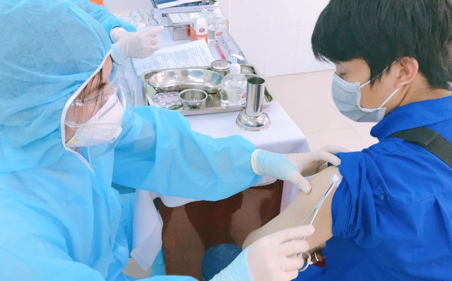 Cần Thơ: Bệnh viện Phụ sản TP Cần Thơ tổ chức thực hiện tiêm vaccine phòng COVID-19 đợt 4 - Ảnh 2.