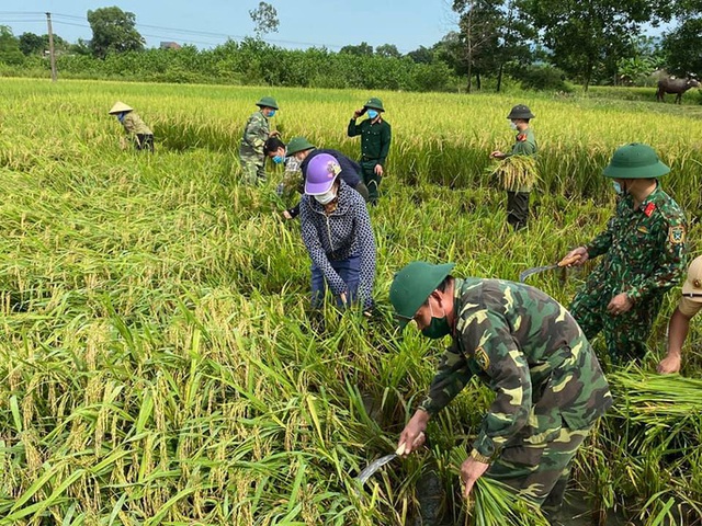 Thanh Hóa: Phát huy vai trò phường, xã là &quot;pháo đài&quot; chống dịch - Ảnh 3.