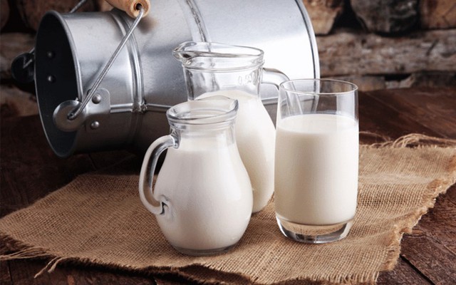 Trào ngược dạ dày có nên uống sữa không và nên chọn loại sữa nào? - Ảnh 1.