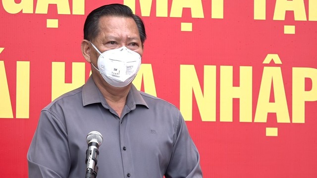 Ông Trần Anh Thư, Phó Chủ tịch UBND tỉnh phát biểu tại buổi lễ.