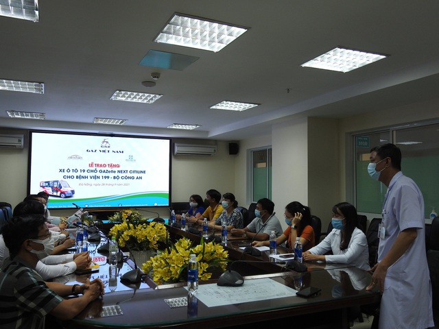 Đà Nẵng: GAZ Việt Nam và Đại lý Hồng Sơn trao tặng xe ô tô 19 chỗ cho Bệnh viện 199 – Bộ Công an - Ảnh 4.