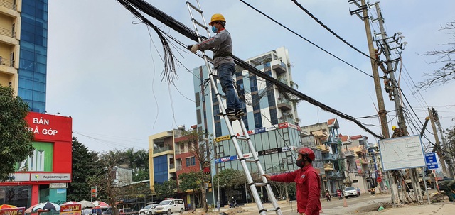 Thái Bình: Mạnh tay xử lý các trường hợp xây dựng, lắp đặt hạ tầng viễn thông không đúng quy hoạch - Ảnh 1.