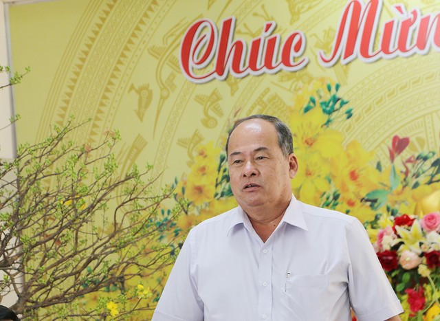 Đồng chí Nguyễn Thanh Bình, Chủ tịch UBND tỉnh biểu dương thành tích đạt được của tập thể lãnh đạo, cán bộ chiến sỹ Công an toàn tỉnh.