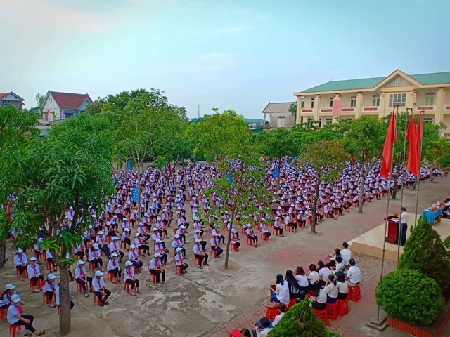 Trường THCS thị trấn Cẩm Xuyên: Điểm sáng của ngành GDĐT tỉnh Hà Tĩnh - Ảnh 1.