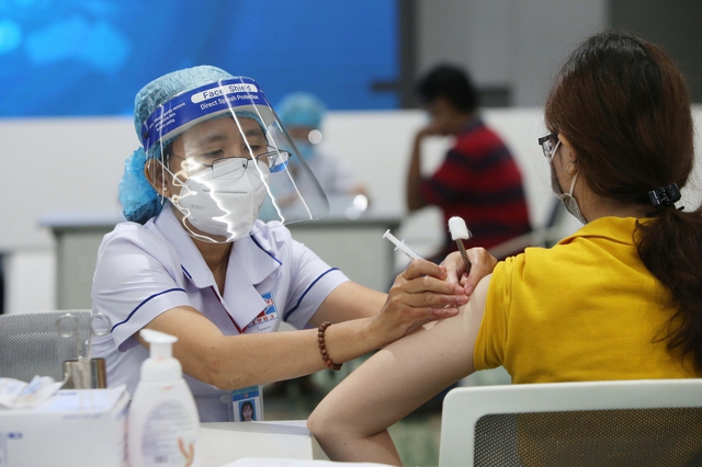 Thanh Hóa:  Bắt đầu chiến dịch tiêm chủng vắc xin thần tốc xuyên Tết - Ảnh 1.