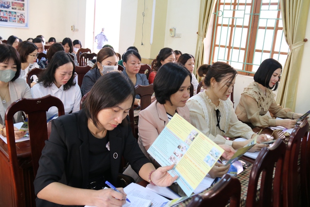 Thái Bình: Truyền thông chăm sóc sức khỏe sinh sản cho gần 300 cán bộ CĐCS - Ảnh 2.