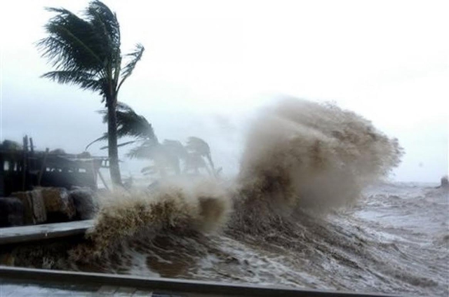 Quảng Nam: Chủ động ứng phó vùng áp thấp có khả năng mạnh lên thành áp thấp nhiệt đới và mưa lũ - Ảnh 1.