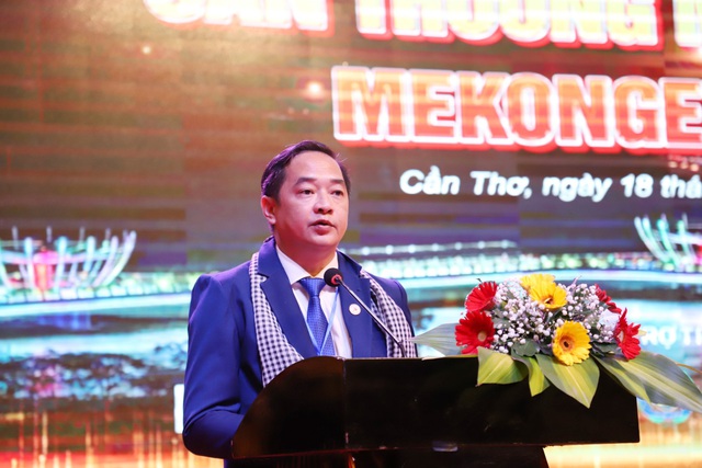 Ông Nguyễn Thanh Thống - Phó Chủ tịch Hội Doanh Nhân Trẻ TP Cần Thơ, Tổng Giám đốc Công ty TNHH Truyền thông số Mekong Expo phát biểu ra mắt sàn TMĐT mekongexpo.vn