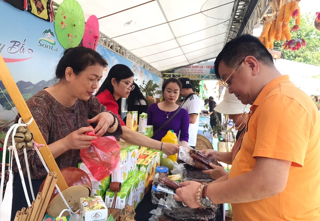 Hội nghị liên kết phát triển sản phẩm du lịch mới, tour Sơn La – Hà Nội. - Ảnh 9.