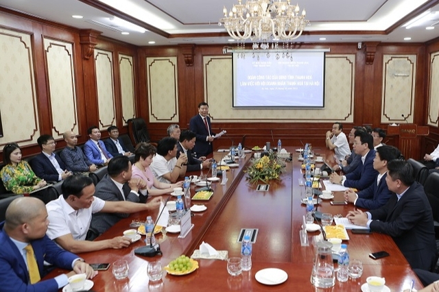 Phó Chủ tịch UBND tỉnh Thanh Hoá Lê Đức Giang làm việc với Hội doanh nhân Thanh Hóa tại Hà Nội - Ảnh 1.