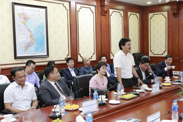 Phó Chủ tịch UBND tỉnh Thanh Hoá Lê Đức Giang làm việc với Hội doanh nhân Thanh Hóa tại Hà Nội - Ảnh 2.