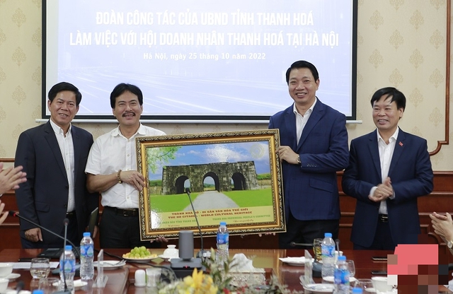 Phó Chủ tịch UBND tỉnh Thanh Hoá Lê Đức Giang làm việc với Hội doanh nhân Thanh Hóa tại Hà Nội - Ảnh 4.