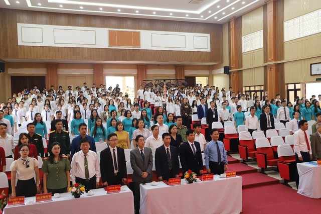 Trường Cao đẳng Y tế Phú Thọ khai giảng năm học 2022 – 2023 - Ảnh 1.
