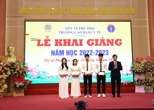 Trường Cao đẳng Y tế Phú Thọ khai giảng năm học 2022 – 2023 - Ảnh 3.