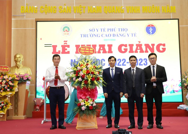Trường Cao đẳng Y tế Phú Thọ khai giảng năm học 2022 – 2023 - Ảnh 2.