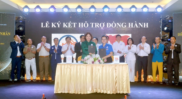Câu lạc bộ Doanh nghiệp quận Long Biên tổ chức chương trình “Đêm doanh nhân hội tụ” - Ảnh 4.