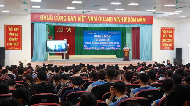 Phú Thọ: Tổ chức sàn giao dịch việc làm tại PCEM  - Ảnh 3.