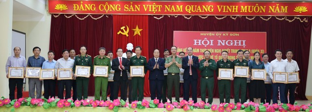 Nghệ An- Huyện Kỳ Sơn: Tổng kết 10 năm thực hiện Nghị quyết Trung ương 8 khóa XI về Chiến lược bảo vệ Tổ quốc  - Ảnh 6.