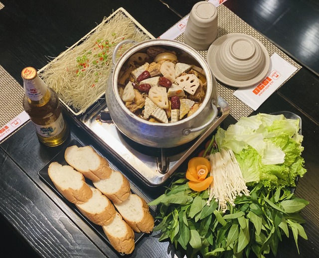Nhà hàng Hà Nội Quán 1990 – Mang đậm hương vị ẩm thực Á – Âu sáng tạo  - Ảnh 2.