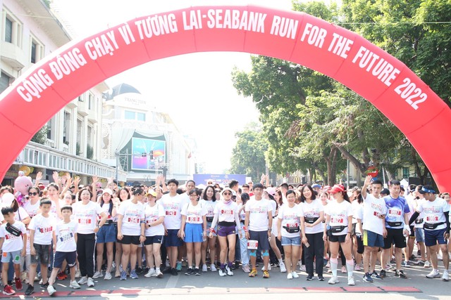 “SeABank Run for The Future - Cộng đồng chạy vì tương lai 2022” thu hút hơn 5.200 người tham gia - Ảnh 1.