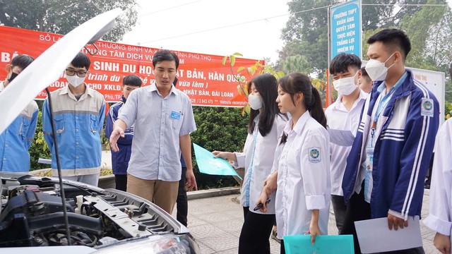 Pcem tham gia sàn giao dihcj việc làm tại Hạ Hòa - Phú Thọ - Ảnh 3.