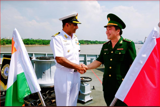 Tàu Hải quân Ấn Độ: Thăm xã giao TP. Hồ Chí Minh   - Ảnh 1.